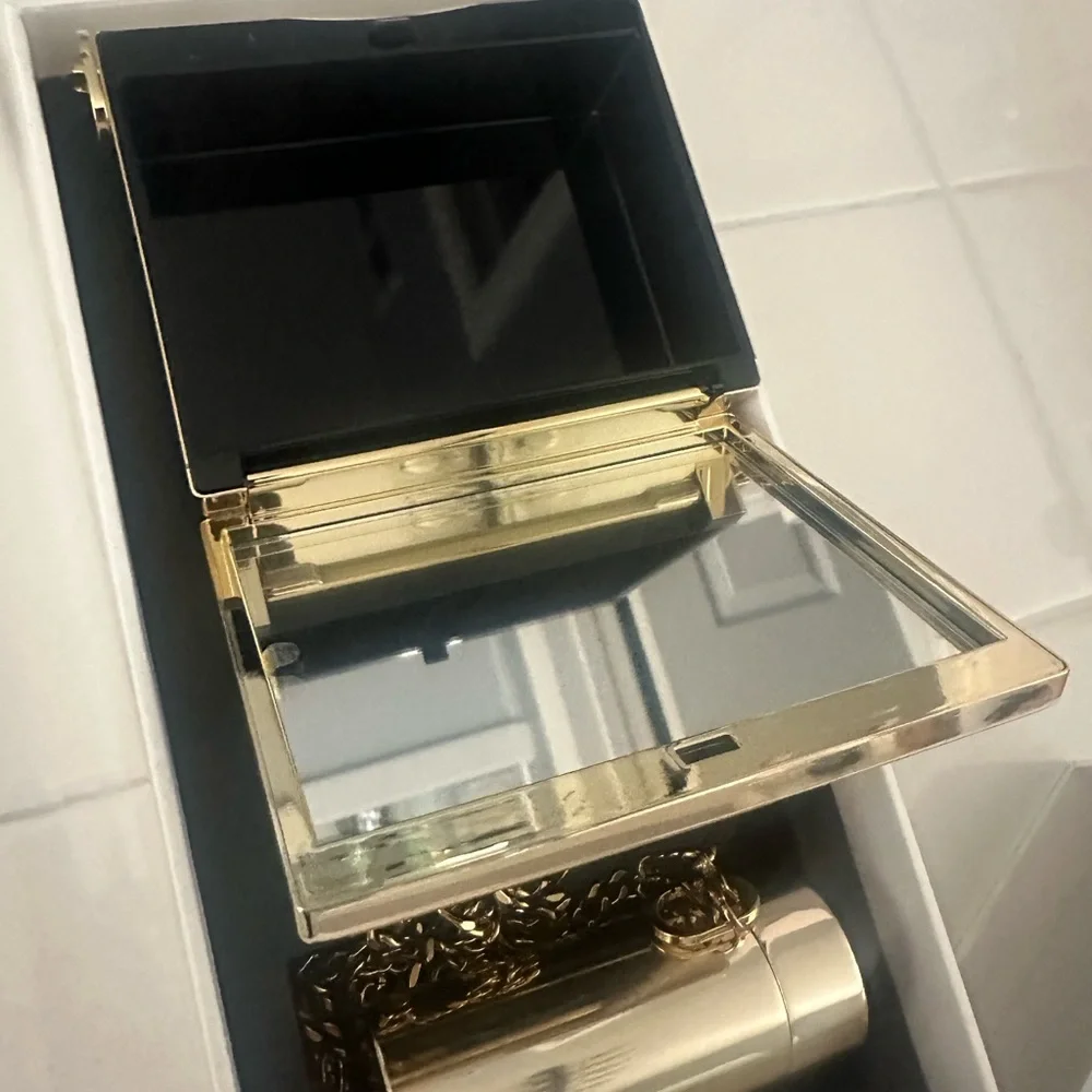 Dior gold Designer Clutch with Chain - Picture 5 of 10